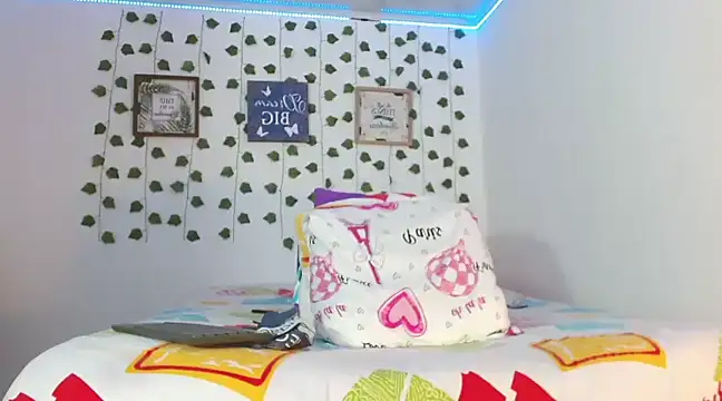 Snapshot of Noah_tyler_ chatting on January 14, 2025, 11:05 pm Noah tyler online show from January 14, 2025, 11:05 pm