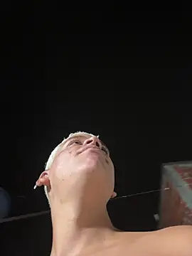 Leo bunny hot online show from November 26, 2025, 3:51 am