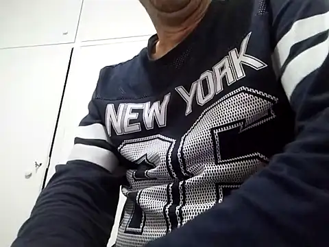 Snapshot of kopgelhadi chatting on December 7, 2024, 10:06 pm kopgelhadi online show from December 7, 2024, 10:06 pm