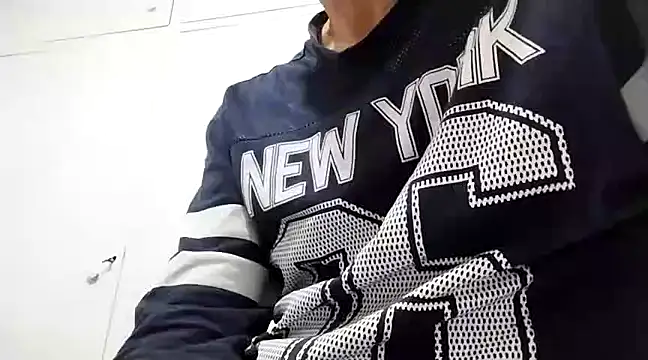 Snapshot of kopgelhadi chatting on January 5, 2025, 8:10 pm kopgelhadi online show from January 5, 2025, 8:10 pm