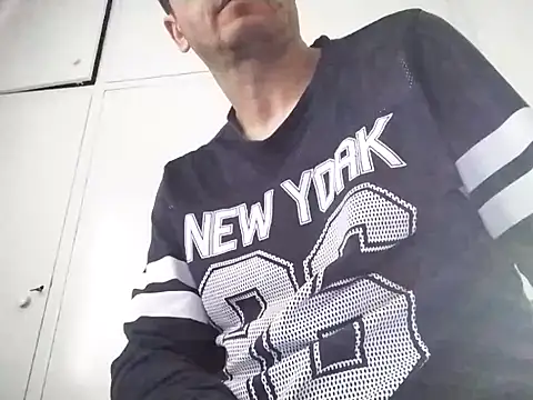 Snapshot of kopgelhadi chatting on January 7, 2025, 8:03 am kopgelhadi online show from January 7, 2025, 8:03 am