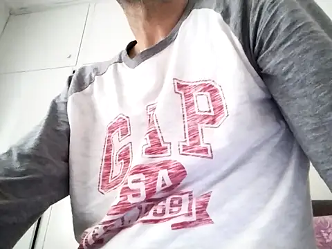 Snapshot of kopgelhadi chatting on February 6, 2025, 8:07 am kopgelhadi online show from February 6, 2025, 8:07 am