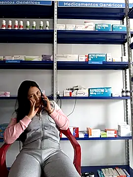 Snapshot of Megan_jennerr chatting on February 20, 2025, 2:46 pm Megan jennerr online show from February 20, 2025, 2:46 pm