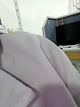 Snapshot of Megan_jennerr chatting on March 19, 2025, 1:32 am Megan jennerr online show from March 19, 2025, 1:32 am