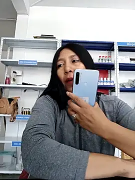 Snapshot of Megan_jennerr chatting on October 13, 2025, 2:17 pm Megan jennerr online show from October 13, 2025, 2:17 pm