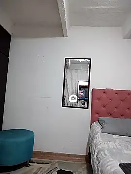 Venus-Wood online show from April 7, 2026, 6:30 pm