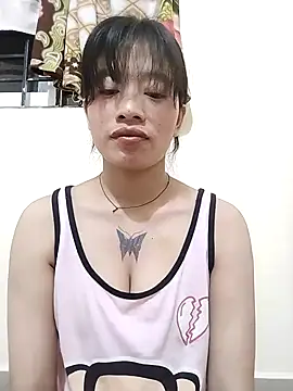 Cool  girl online show from February 5, 2025, 6:15 pm