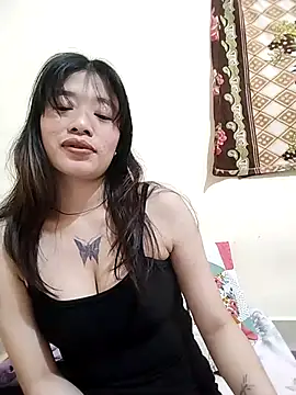 Cool  girl online show from February 12, 2025, 3:16 pm