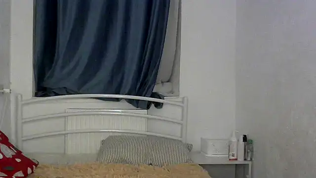 Snapshot of Iskor_ka chatting on November 15, 2025, 10:59 pm Iskor ka online show from November 15, 2025, 10:59 pm