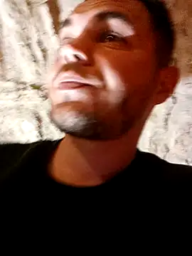 alexszader142 online show from January 7, 2025, 1:06 am