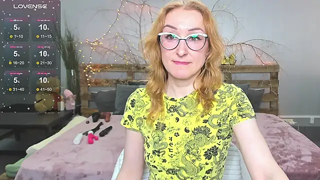 Snapshot of MadissonKiss chatting on March 17, 2025, 5:23 am MadissonKiss online show from March 17, 2025, 5:23 am