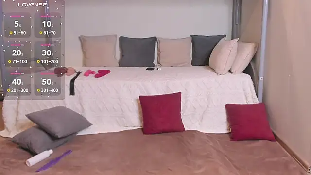 MadissonKiss online show from April 16, 2026, 9:39 pm