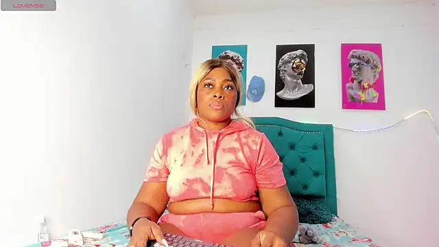 Snapshot of Lilybaudinx96 chatting on February 17, 2026, 3:47 am Lilybaudinx96 online show from February 17, 2026, 3:47 am