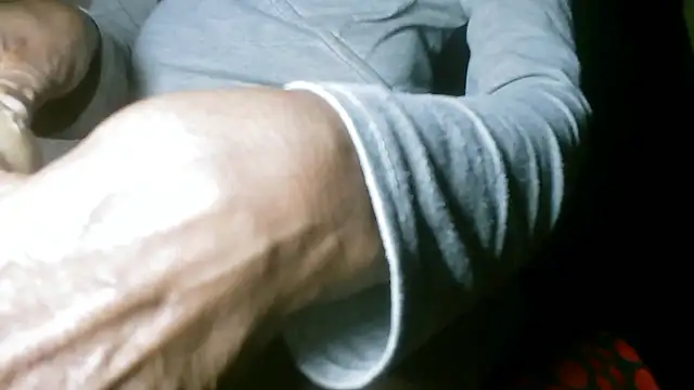 Snapshot of hotriders70e chatting on September 11, 2025, 8:20 pm hotriders70e online show from September 11, 2025, 8:20 pm