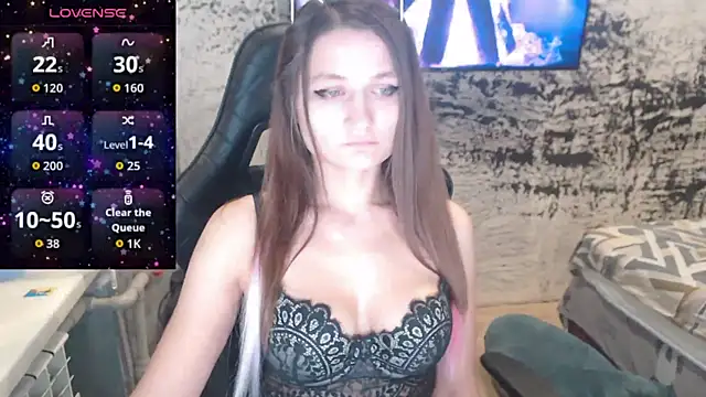 Snapshot of PamelaYoun chatting on October 17, 2025, 6:21 pm PamelaYoun online show from October 17, 2025, 6:21 pm