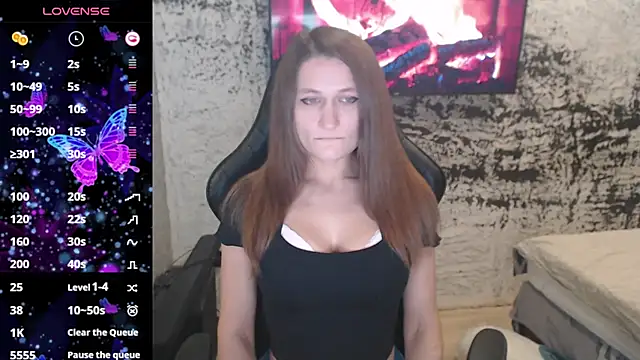 Snapshot of PamelaYoun chatting on November 4, 2025, 3:11 pm PamelaYoun online show from November 4, 2025, 3:11 pm