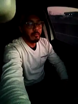 Snapshot of johnwalkerRjts chatting on July 7, 2026, 9:24 am johnwalkerRjts online show from July 7, 2026, 9:24 am