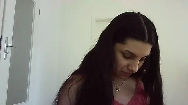 Snapshot of Ahotkittyxxx chatting on April 3, 2026, 11:41 am Ahotkittyxxx online show from April 3, 2026, 11:41 am