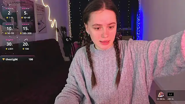 Emillias online show from January 5, 2026, 5:27 pm