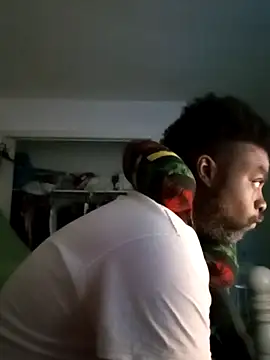 SLOWSTRO online show from October 6, 2025, 5:10 pm