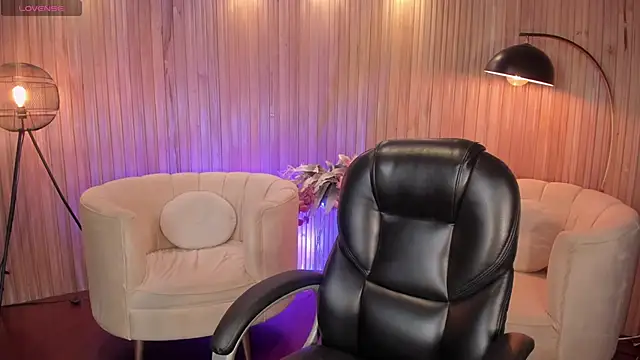 TaraLawrence online show from March 20, 2025, 3:02 am