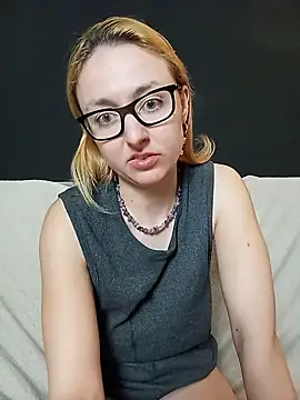Sexy-Milf-Big online show from December 3, 2024, 10:18 pm