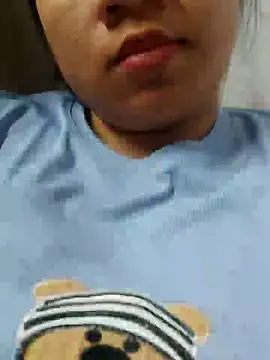 Snapshot of Mimi18x chatting on February 3, 2025, 5:46 pm Mimi18x online show from February 3, 2025, 5:46 pm