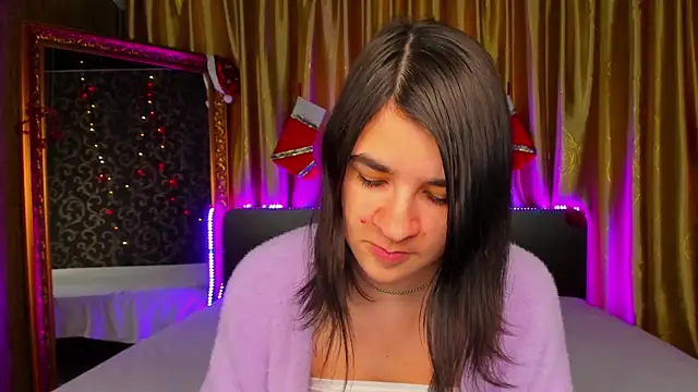  Polly Love  online show from January 6, 2026, 7:23 am