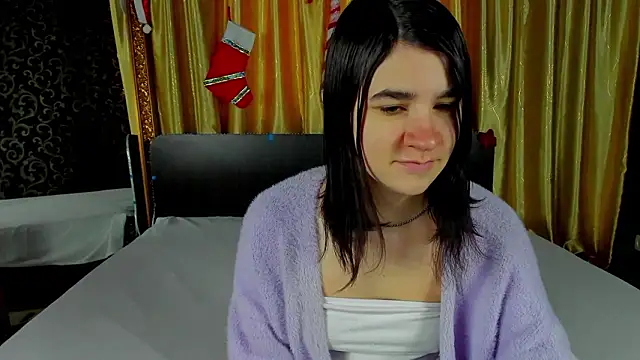 Snapshot of _Polly_Love_ chatting on February 4, 2026, 7:14 am Polly Love online show from February 4, 2026, 7:14 am