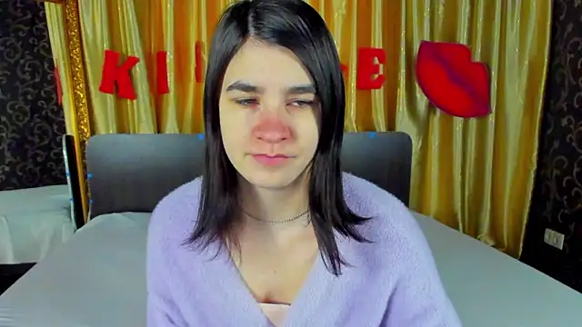 Snapshot of _Polly_Love_ chatting on February 11, 2026, 7:02 am Polly Love online show from February 11, 2026, 7:02 am