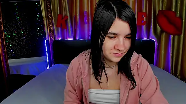 Snapshot of _Polly_Love_ chatting on February 23, 2026, 7:17 am Polly Love online show from February 23, 2026, 7:17 am