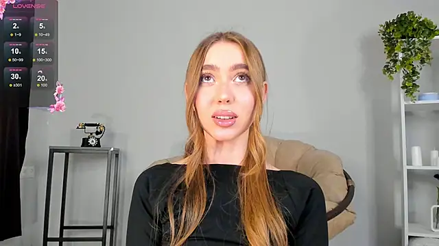 Lili Roze  online show from December 5, 2024, 1:36 am