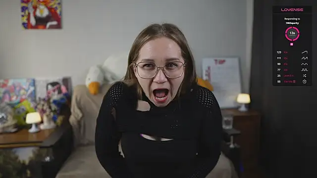 Miatiny online show from October 11, 2025, 4:22 am