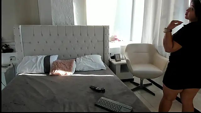 Gabycutee online show from March 9, 2025, 9:46 pm