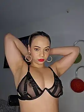 Snapshot of Antonella2_m chatting on December 5, 2024, 11:05 am Antonella2 m online show from December 5, 2024, 11:05 am