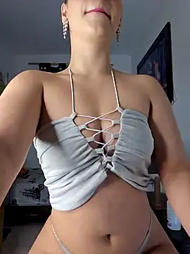 Snapshot of Antonella2_m chatting on January 15, 2025, 11:21 am Antonella2 m online show from January 15, 2025, 11:21 am