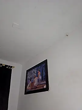 Snapshot of Antonella2_m chatting on March 6, 2025, 11:03 am Antonella2 m online show from March 6, 2025, 11:03 am