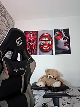 Snapshot of Antonella2_m chatting on September 13, 2025, 12:05 pm Antonella2 m online show from September 13, 2025, 12:05 pm