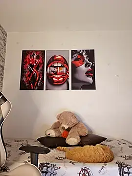 Antonella2 m online show from December 3, 2025, 12:25 pm