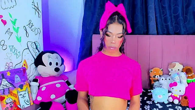 Snapshot of bloom444 chatting on October 12, 2025, 11:26 pm bloom444 online show from October 12, 2025, 11:26 pm