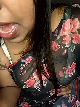 Snapshot of IndieSM chatting on February 14, 2026, 10:50 pm IndieSM online show from February 14, 2026, 10:50 pm