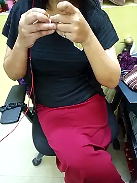 yourtamilcouple online show from March 3, 2026, 5:13 am