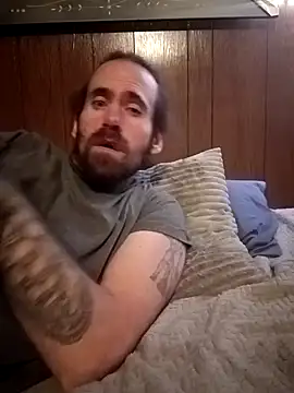 Snapshot of RobStrokes215 chatting on December 15, 2024, 7:13 am RobStrokes215 online show from December 15, 2024, 7:13 am