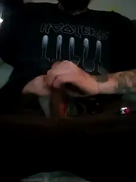 Snapshot of RobStrokes215 chatting on January 24, 2025, 1:45 am RobStrokes215 online show from January 24, 2025, 1:45 am