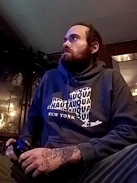 Snapshot of RobStrokes215 chatting on January 28, 2025, 7:00 am RobStrokes215 online show from January 28, 2025, 7:00 am