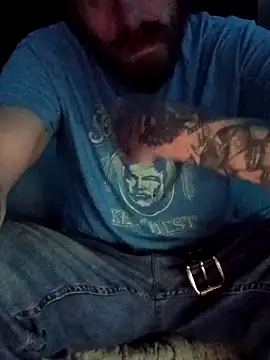 Snapshot of RobStrokes215 chatting on October 7, 2025, 9:56 pm RobStrokes215 online show from October 7, 2025, 9:56 pm