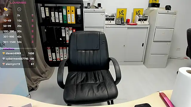 Snapshot of kilenyapatrice chatting on December 29, 2024, 5:54 pm kilenyapatrice online show from December 29, 2024, 5:54 pm