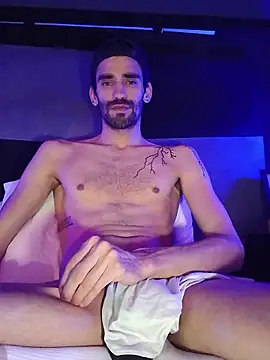 johngil0995 online show from January 8, 2026, 3:47 pm