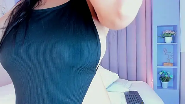 Snapshot of JaylaScott__ chatting on February 3, 2025, 11:42 am JaylaScott online show from February 3, 2025, 11:42 am