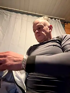 JakubW79 online show from October 26, 2025, 6:19 am